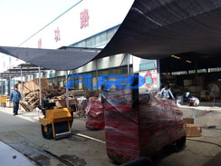 福瑞得機(jī)械微動(dòng)態(tài)--座駕壓路機(jī)、手扶壓路機(jī)、灌縫機(jī)包裝發(fā)貨