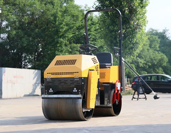 小型壓路機(jī)如何散熱呢？